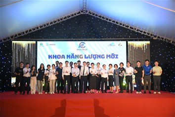 Chương trình Chào tân sinh viên D20 Khoa Năng lượng mới